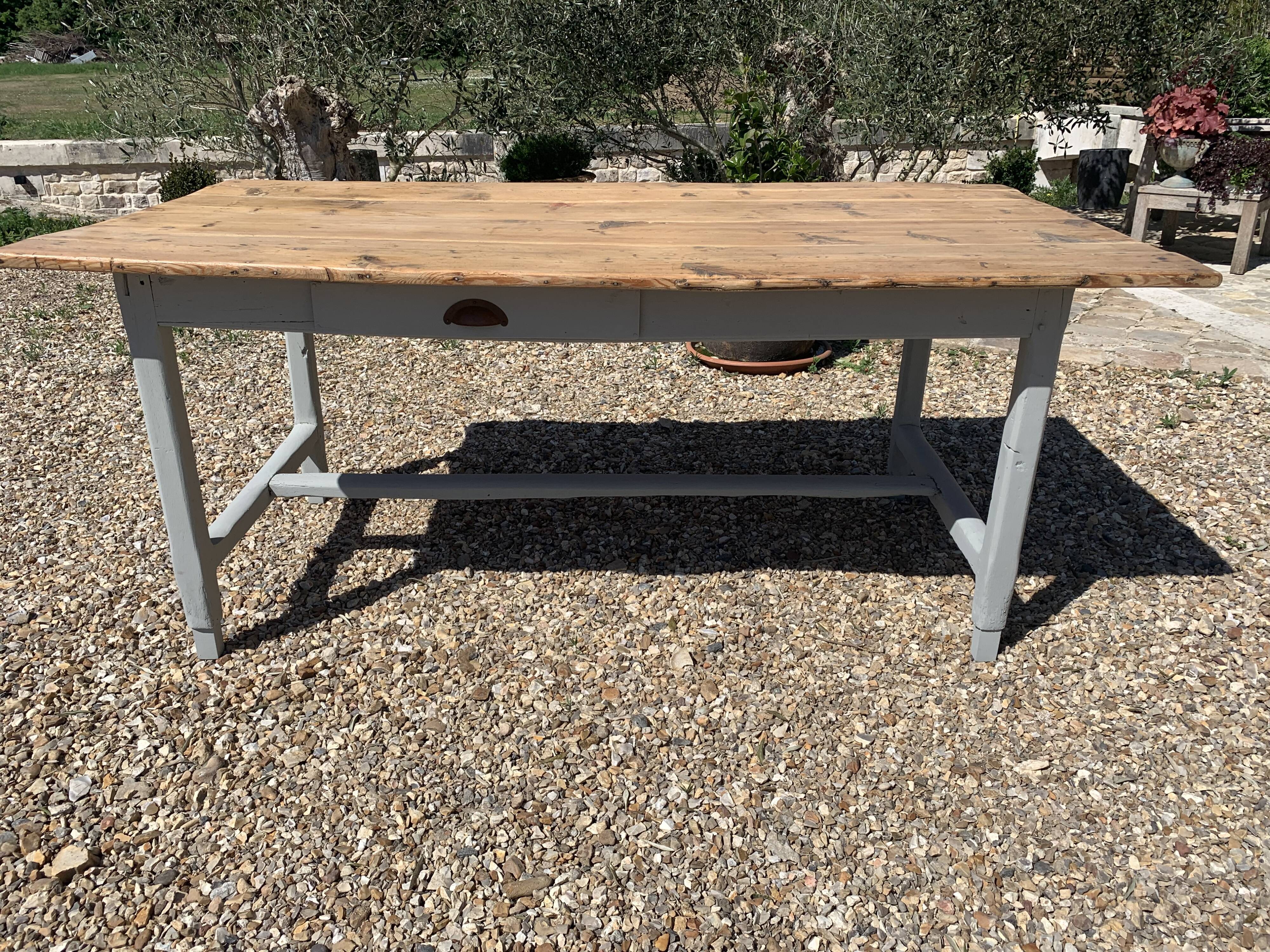 Farmhouse table