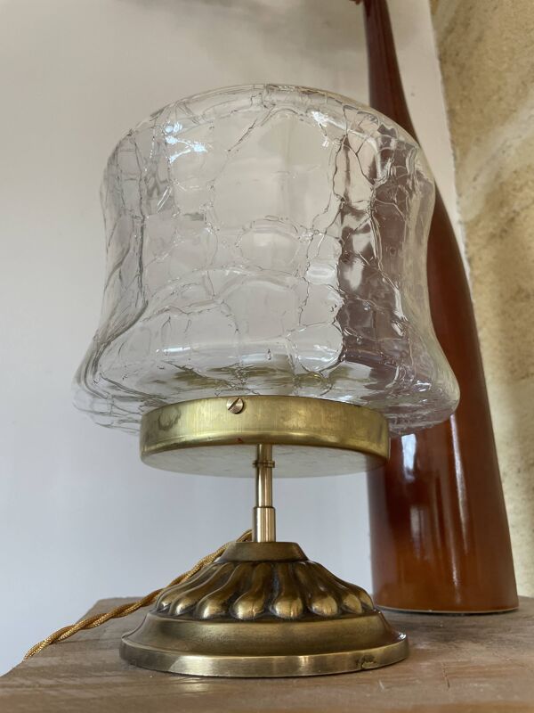 Lampe à poser en verre craquelé et pied en laiton doré vintage