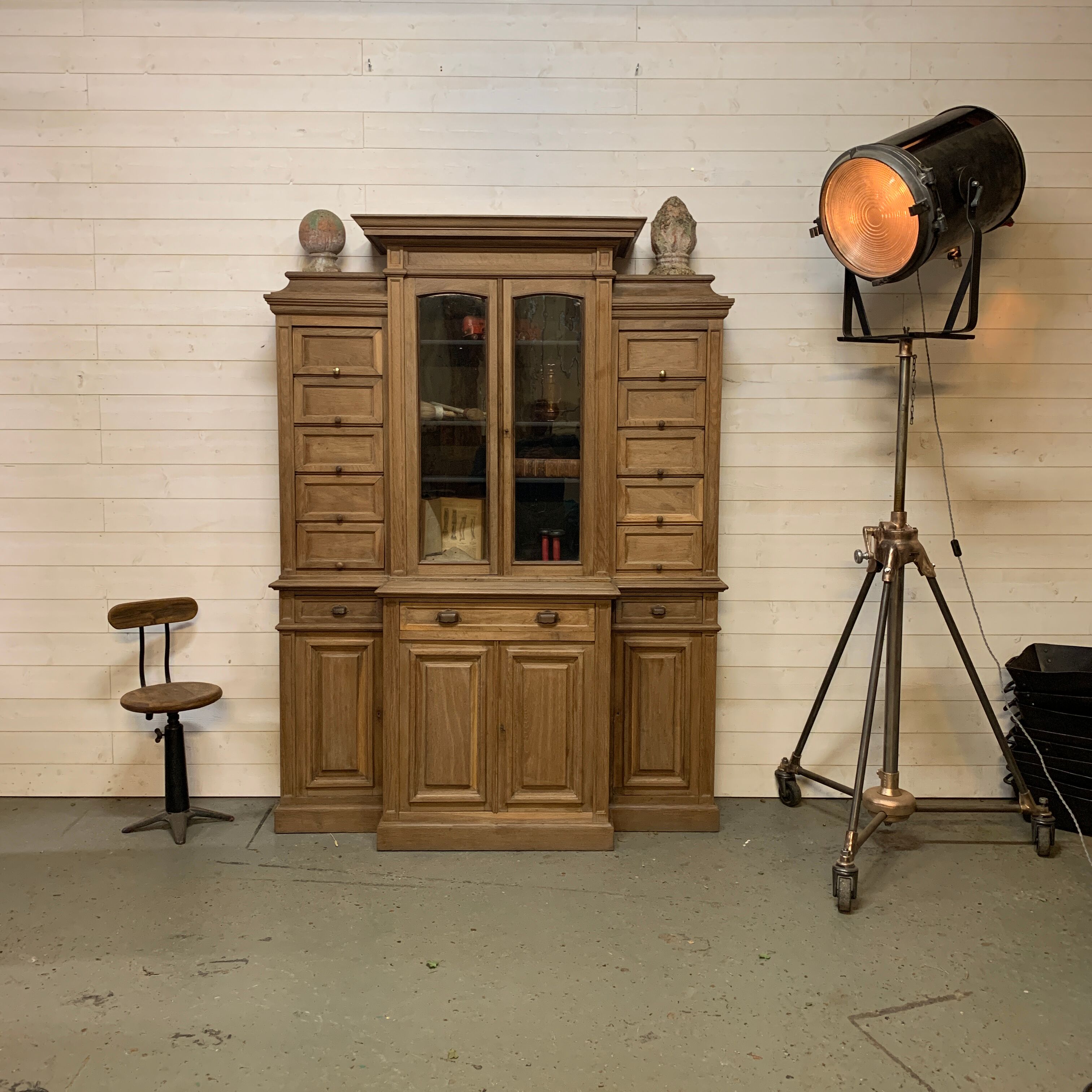 Meuble de métier 1930