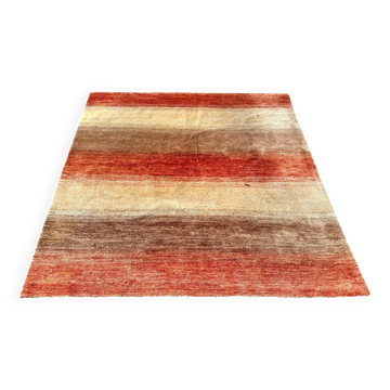 Handmade Pakistani rug