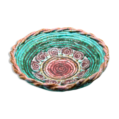 Plat XL vintage en barbotine ajourée aux spirales bleu vert et vieux rose