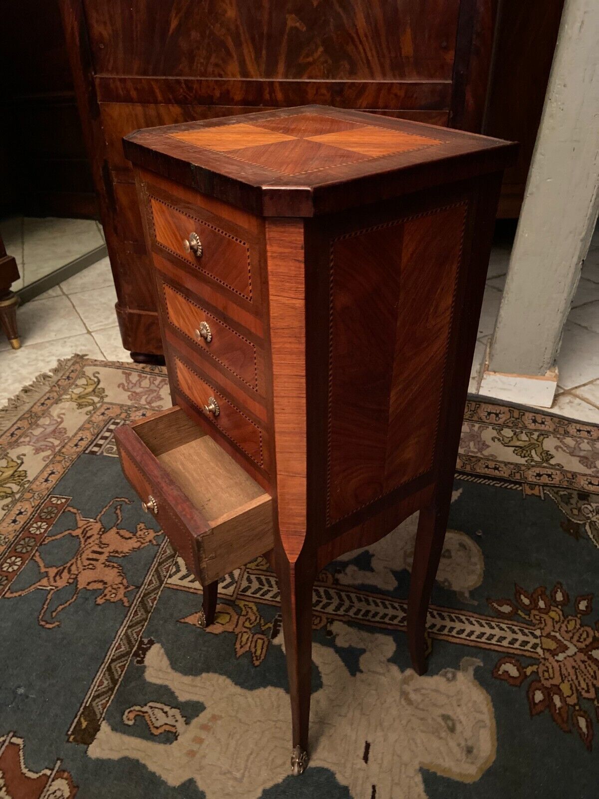 End of sofa holder pot harness pedestal bedside inlaid style Transition