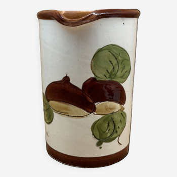 Chestnut pattern pitcher