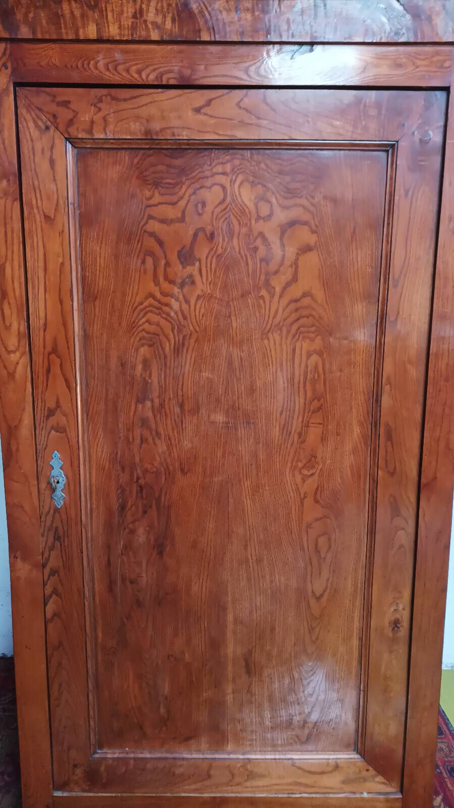 Louis Philippe oak single-door wardrobe