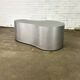 Table basse en acier inoxydable de forme organique