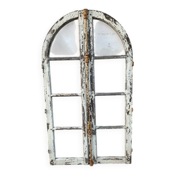 Châssis de fenêtre arché