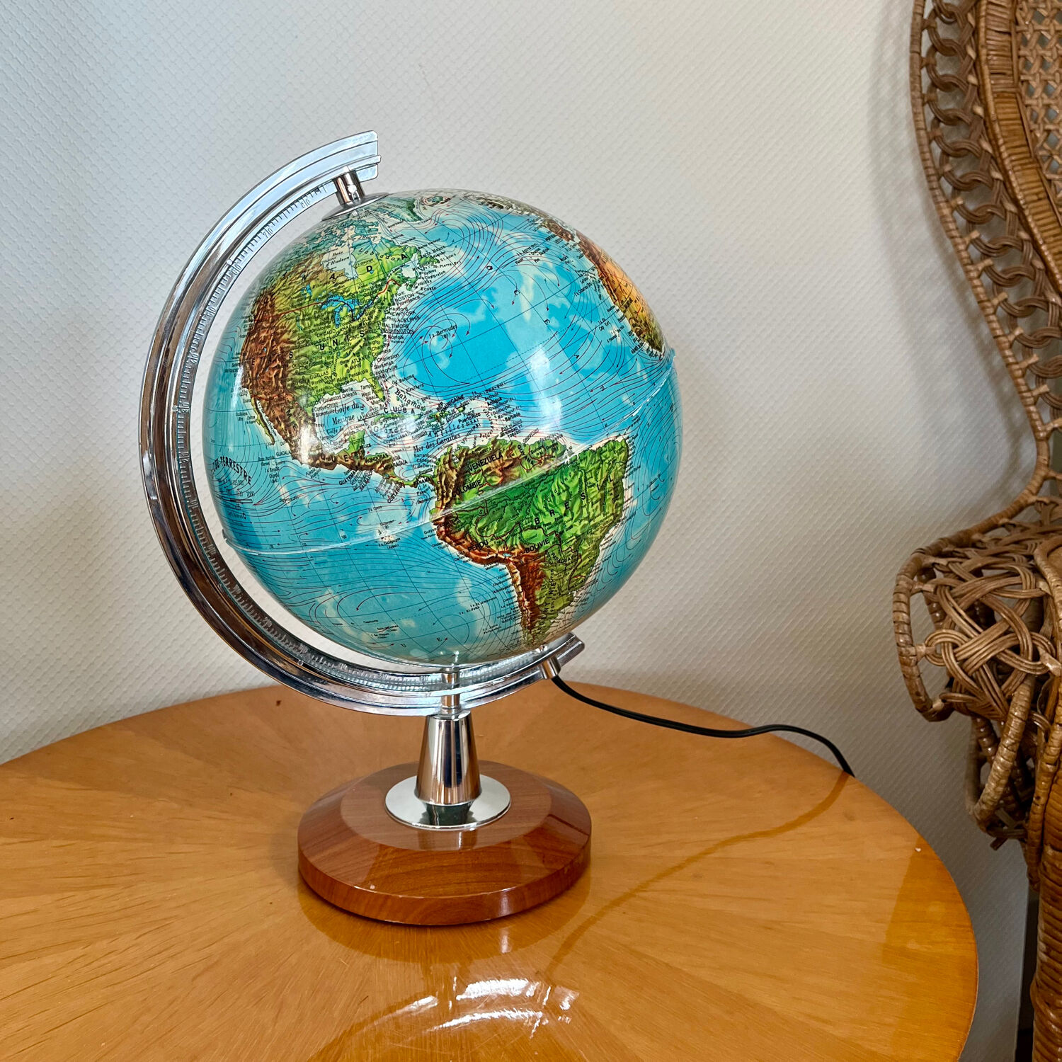 Vintage luminous earth globe