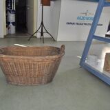 Brown wicker rustic basket - vintage laundry basket from the 1940s, large and oval.