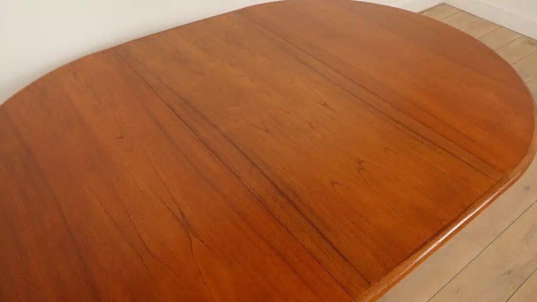 Vintage round dining table | extendable | teak | 121-173 cm