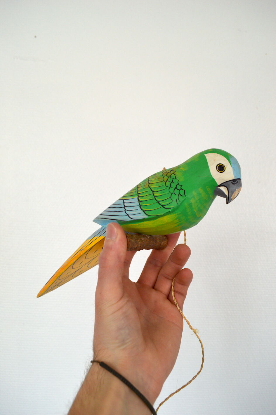 Wooden parrot to hang