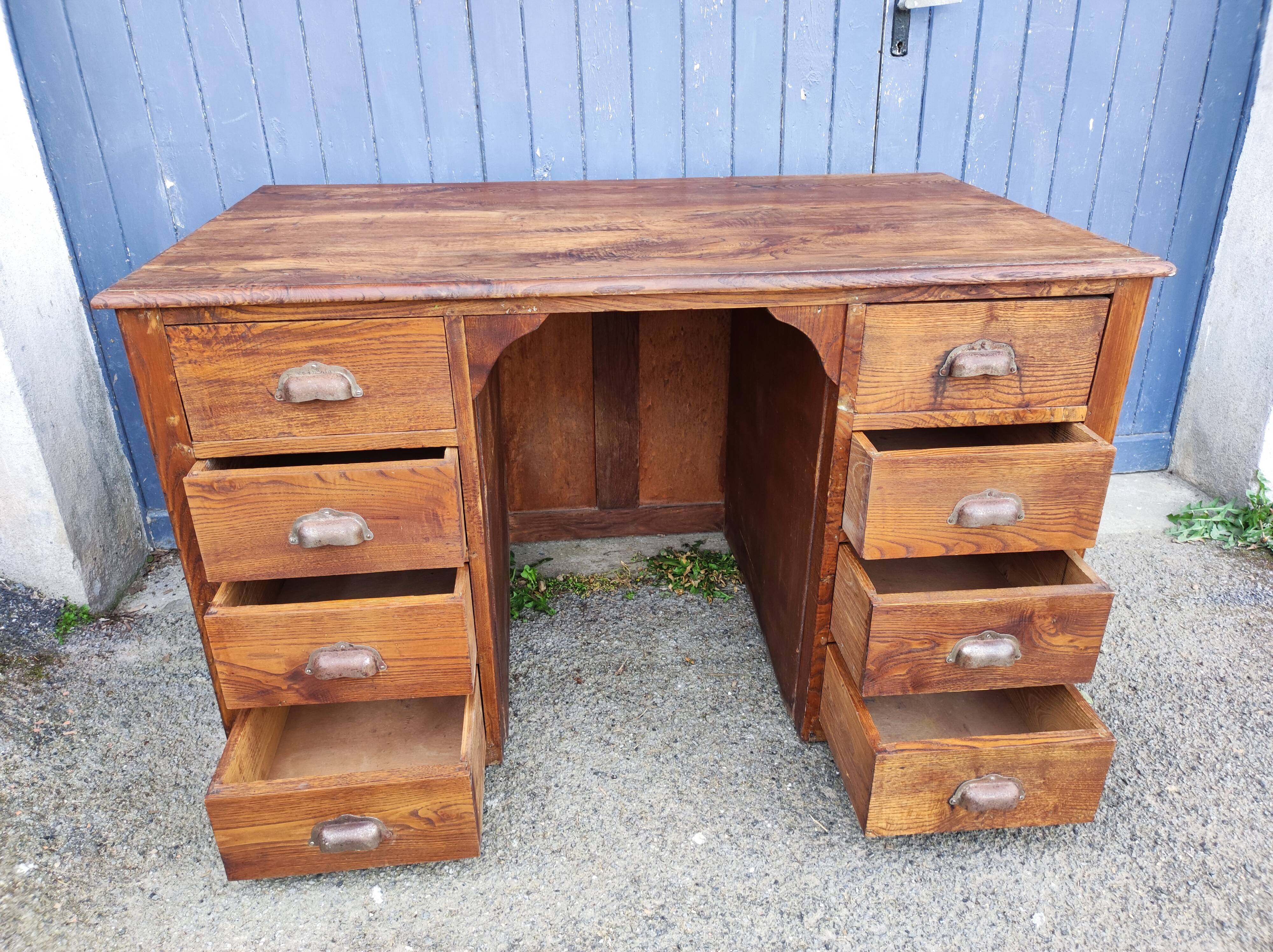 Magnificent vintage oak desk