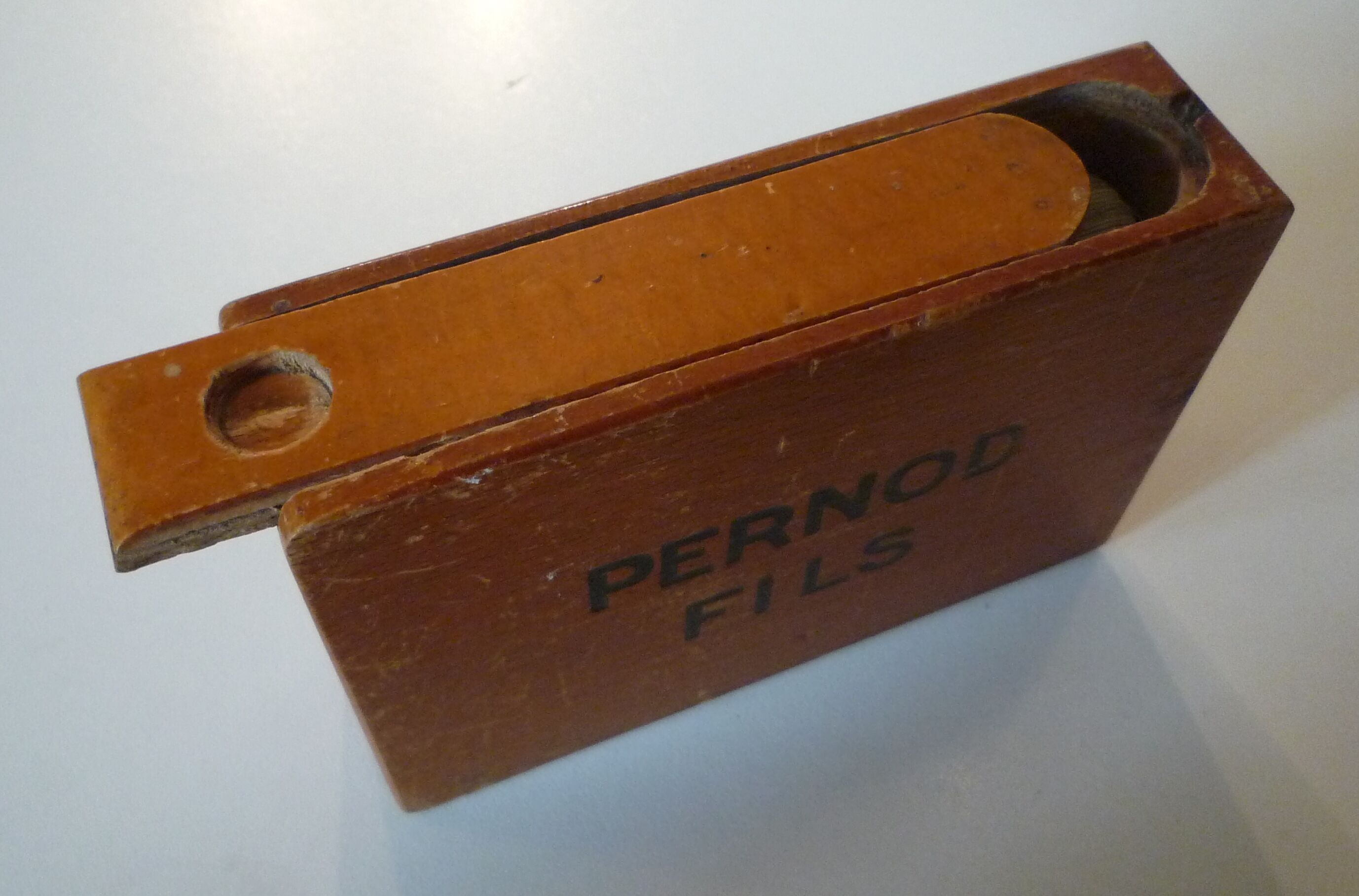 Card game "Pernod Sons" in its wooden box. Old advertising object