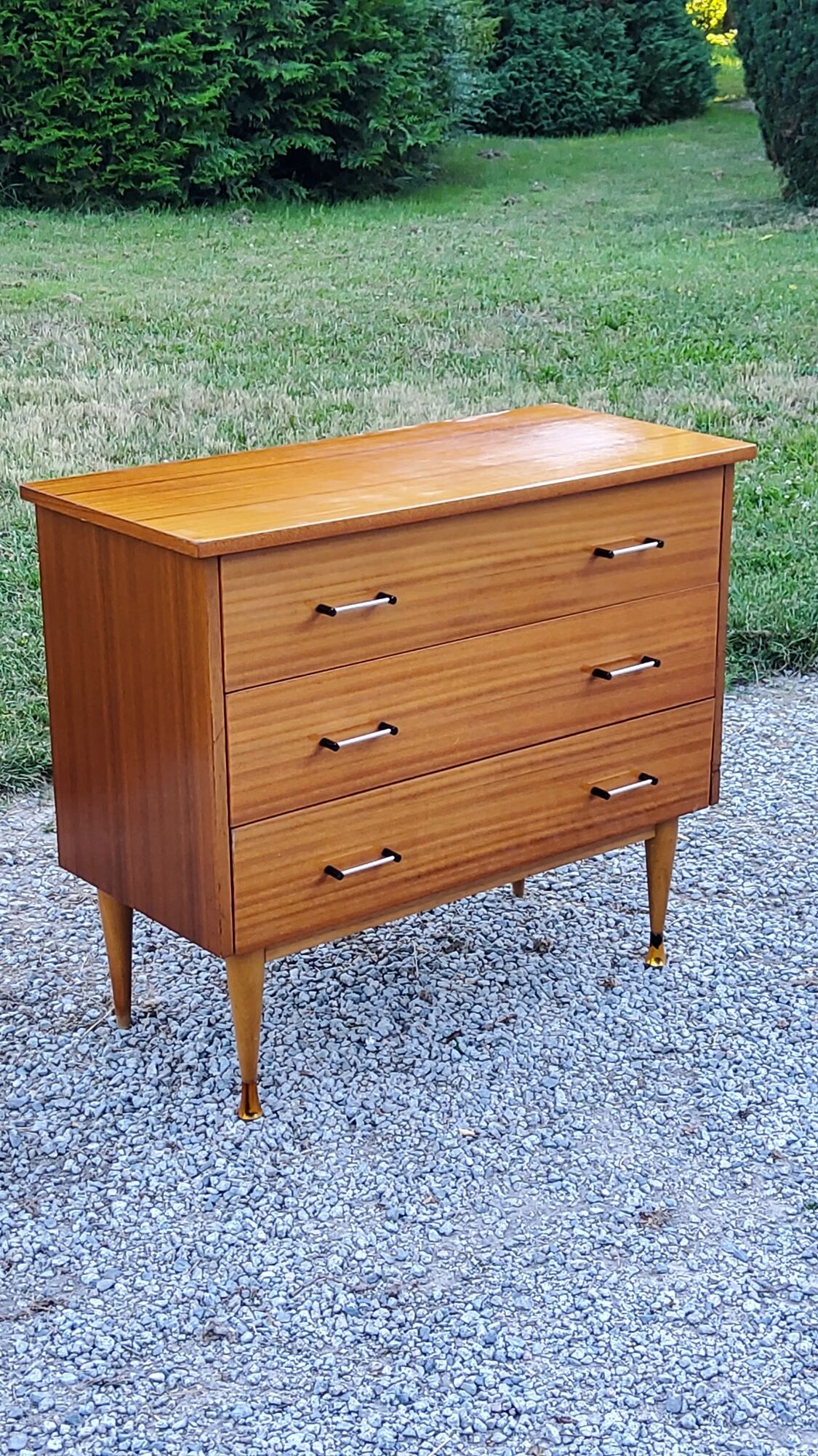 Vintage golden mahogany chest of drawers 3 drawers conical feet from the 60s