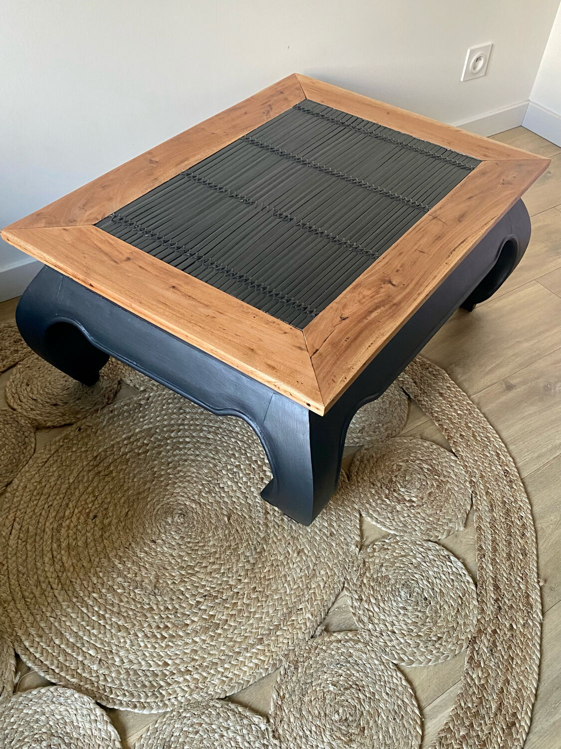 Black Opium and wood coffee table