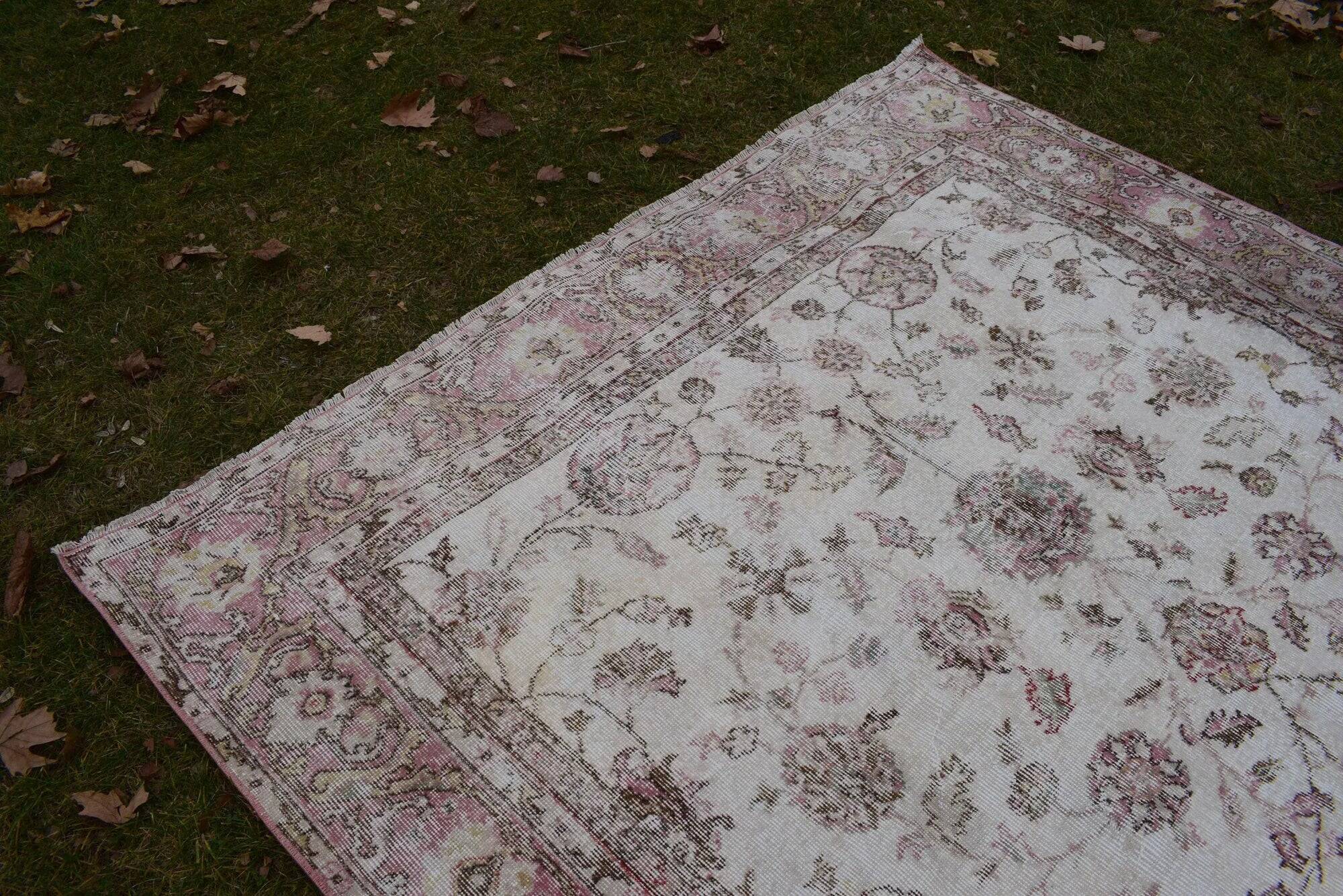 Vintage Turkish Oushak rug 195x305 cm