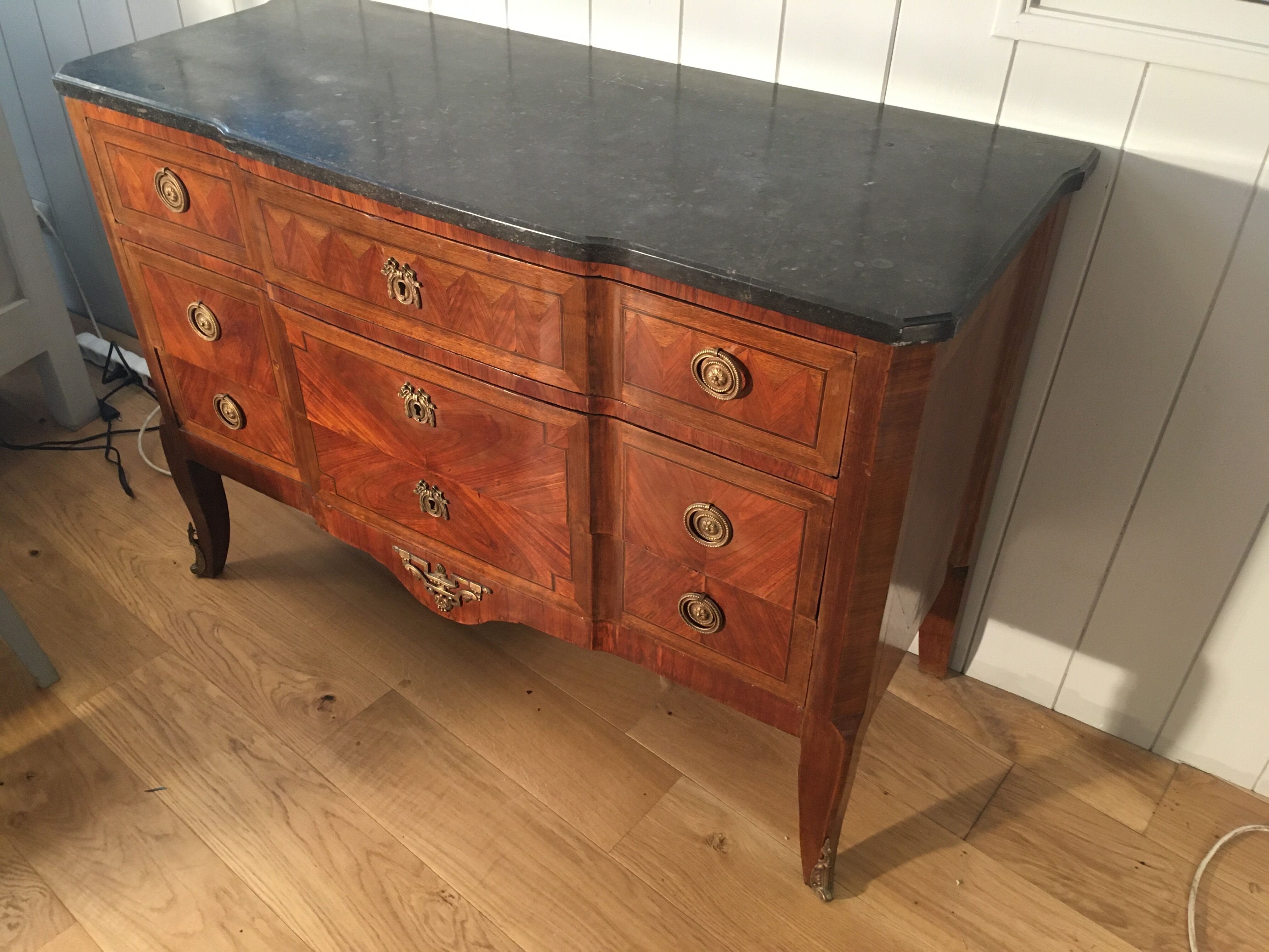 Transition dresser