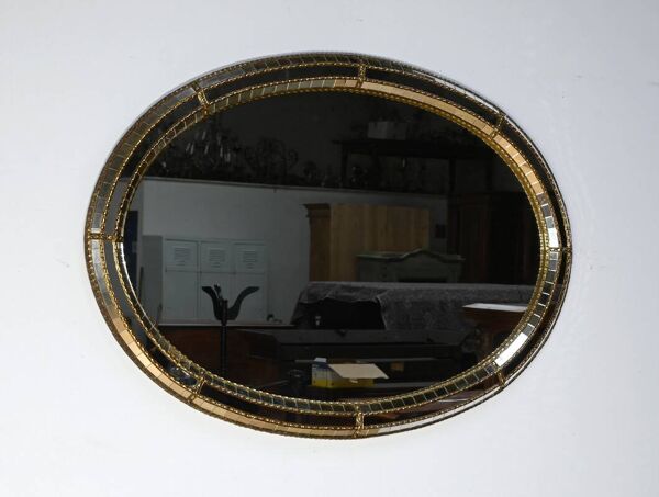 Miroir ovale à parclose en laiton, style hollywood regency – 1970