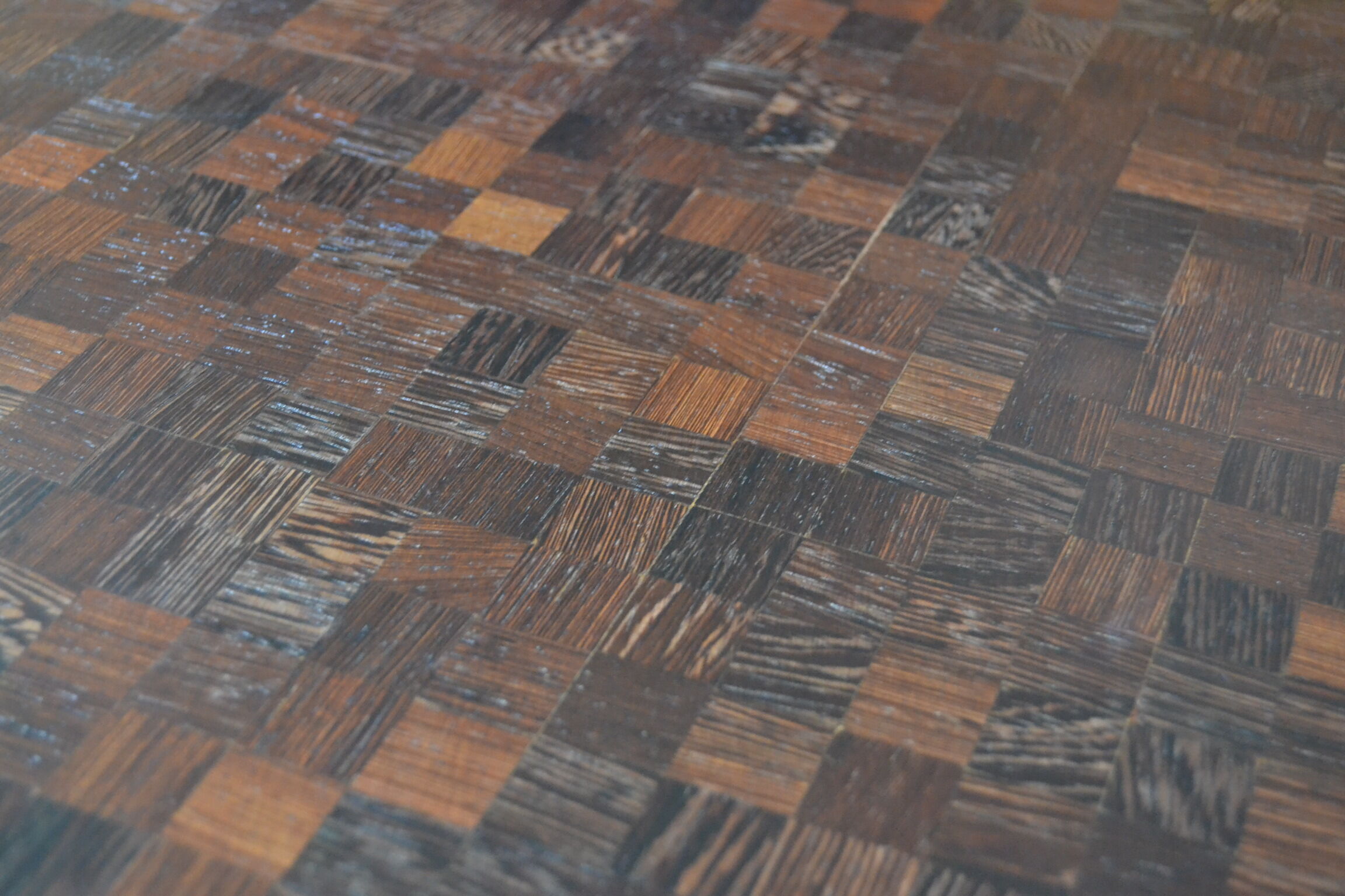 Table low marquetry in wenge