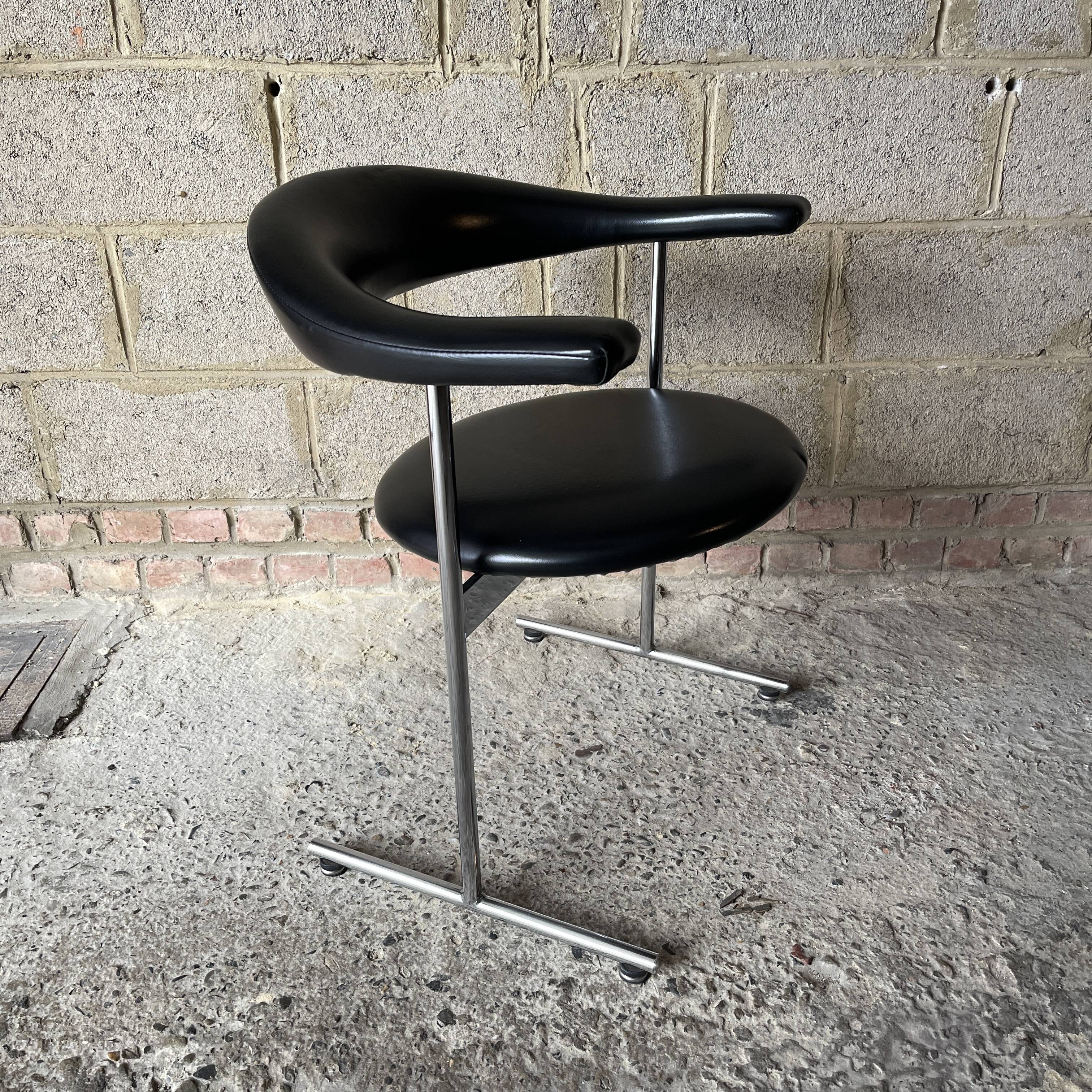 Set of 4 "Airport Model 037" chairs by Geoffrey Harcourt for Hans Kaufeld, 1960s