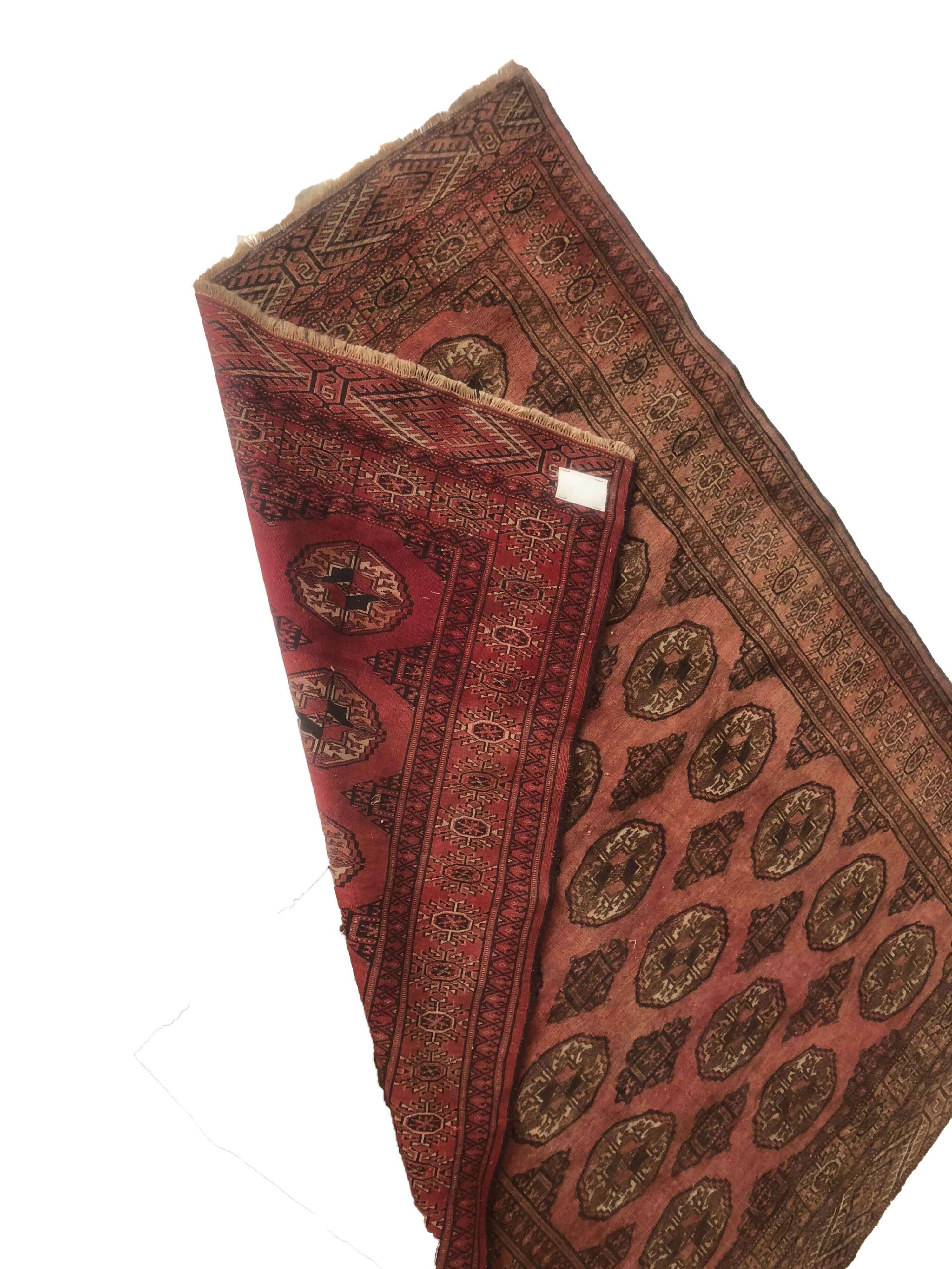 12- quality old persian bukhara rug 160x122