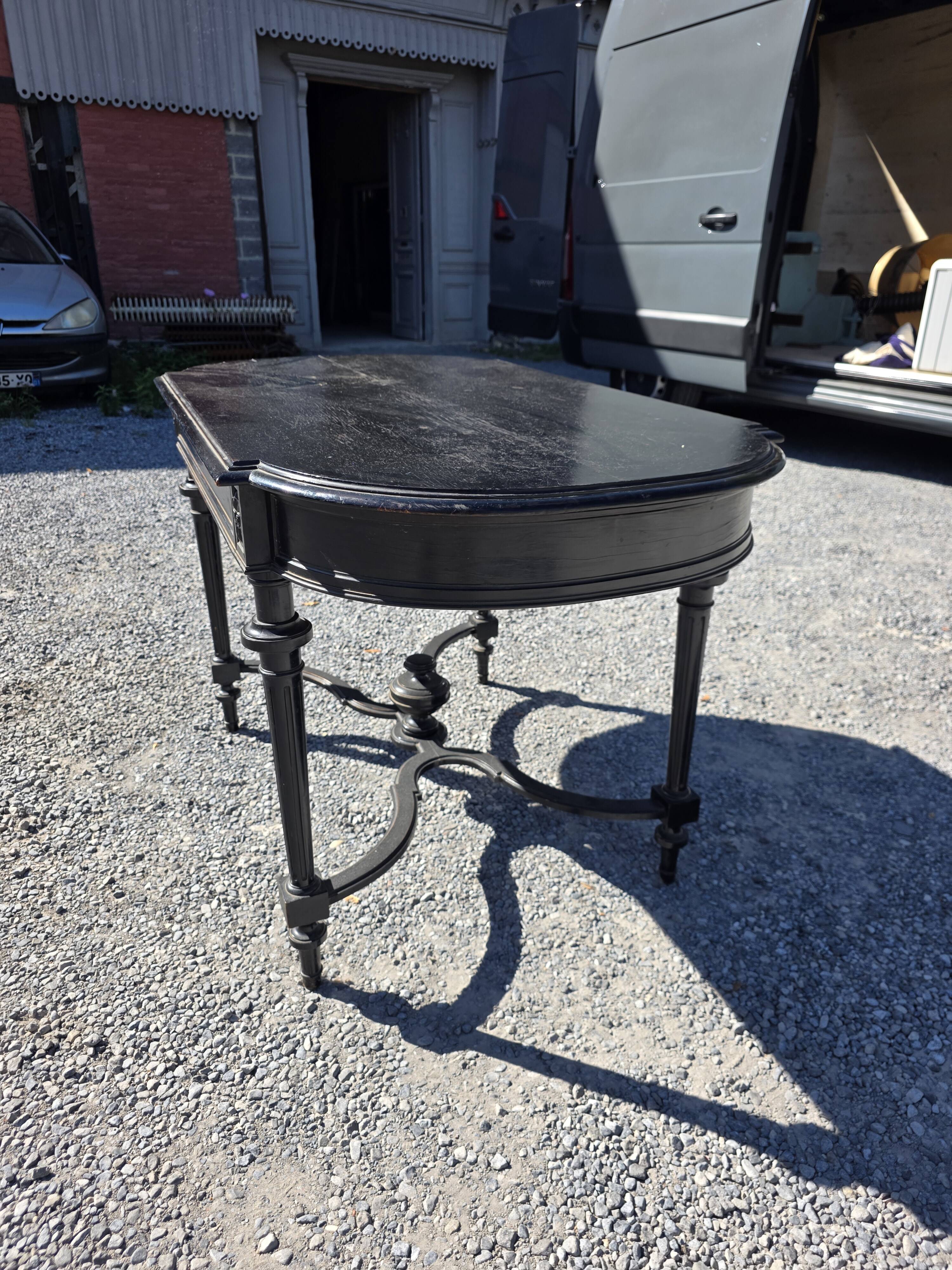 Napoleon III oak table