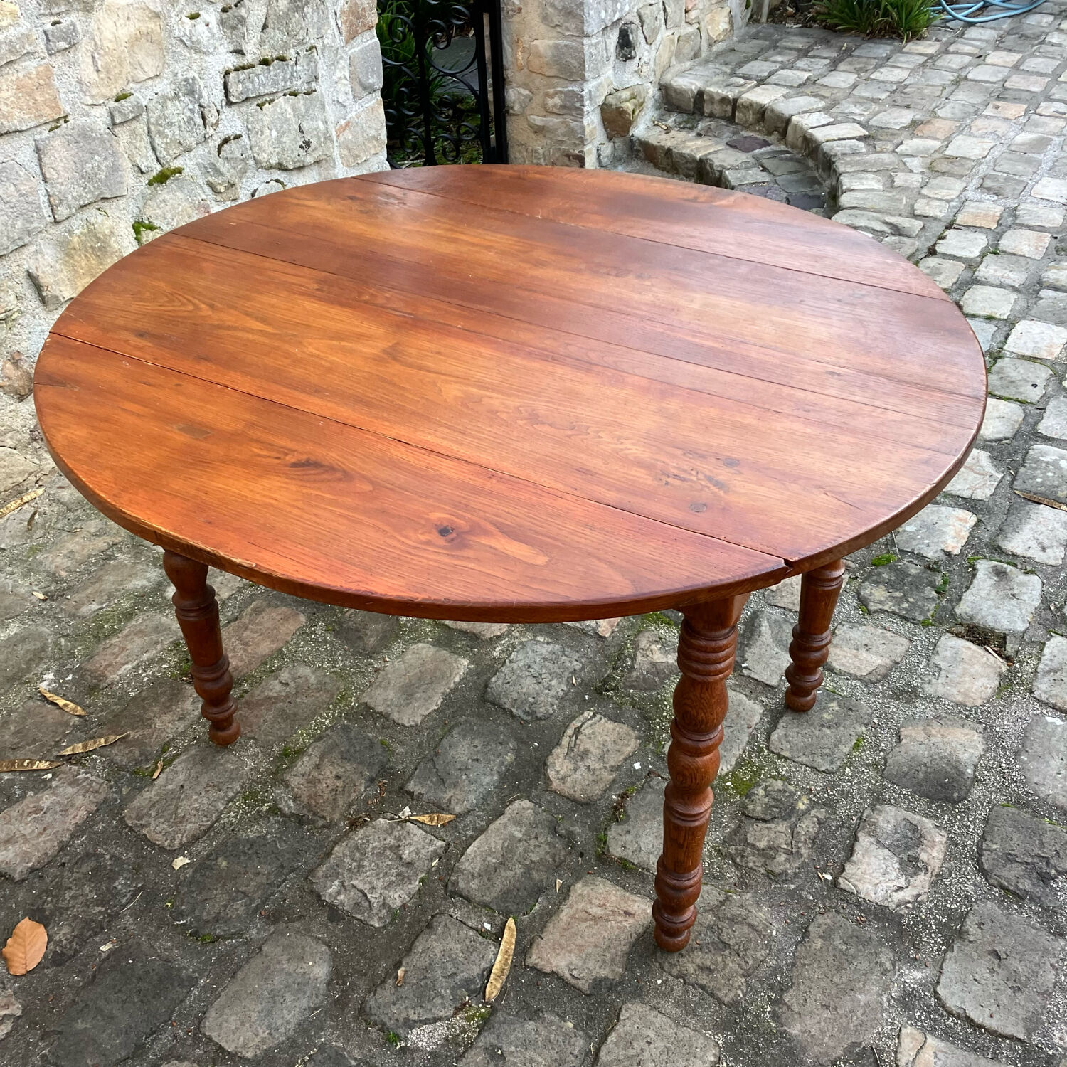 Table Louis Philippe à rabats et  rallonge