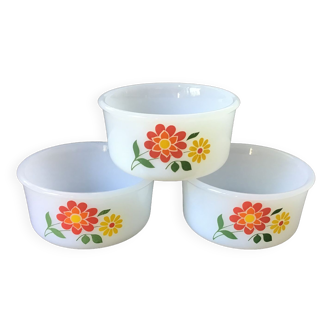 Lot de 3 ramequins Arcopal, décor vintage fleurs rouges, orange, jaunes
