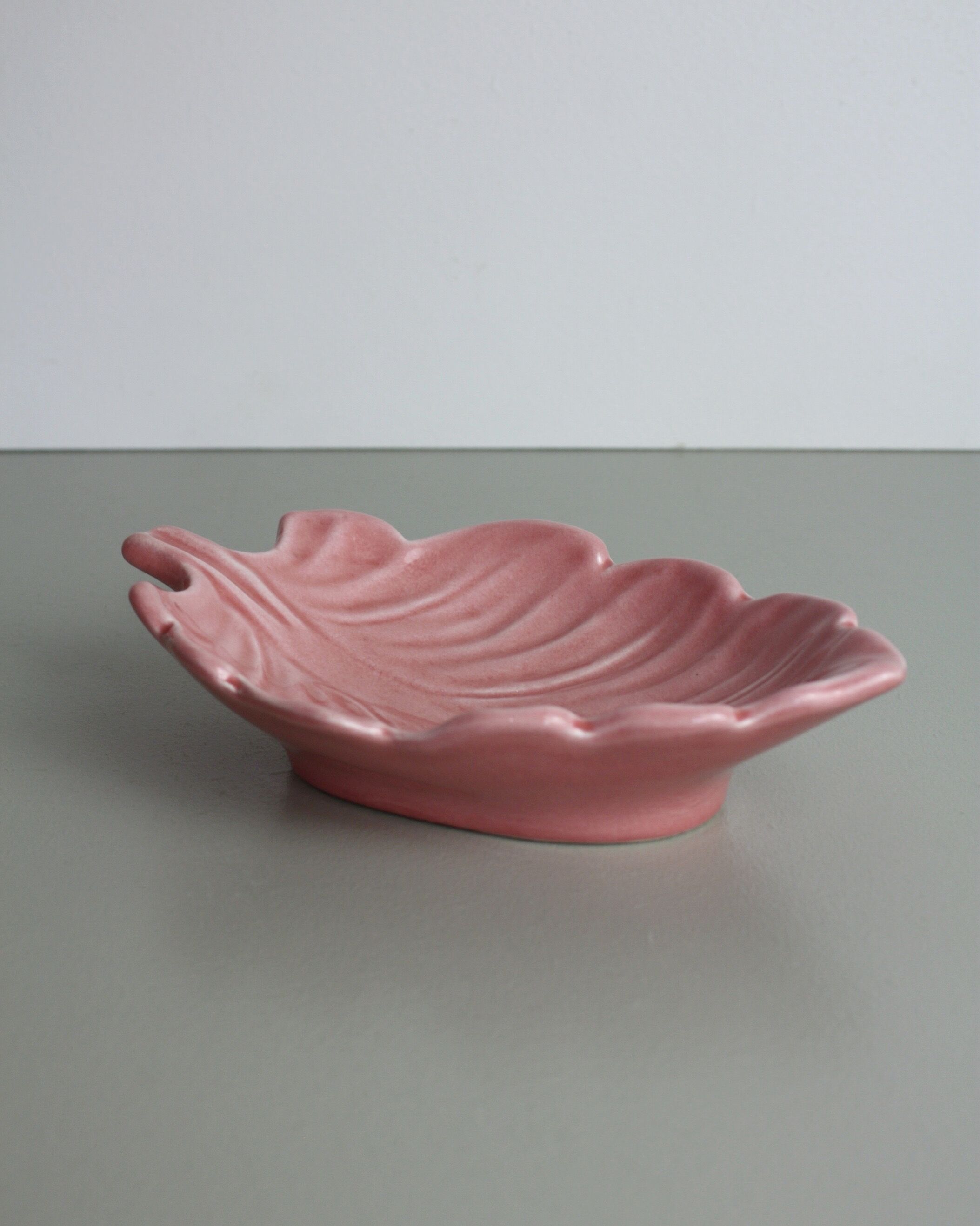 Pocket tray pink ceramic sheet