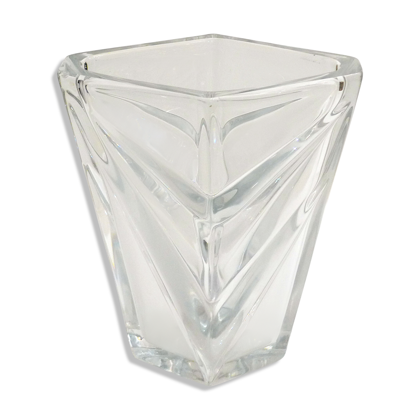 Crystal vase, triangle relief
