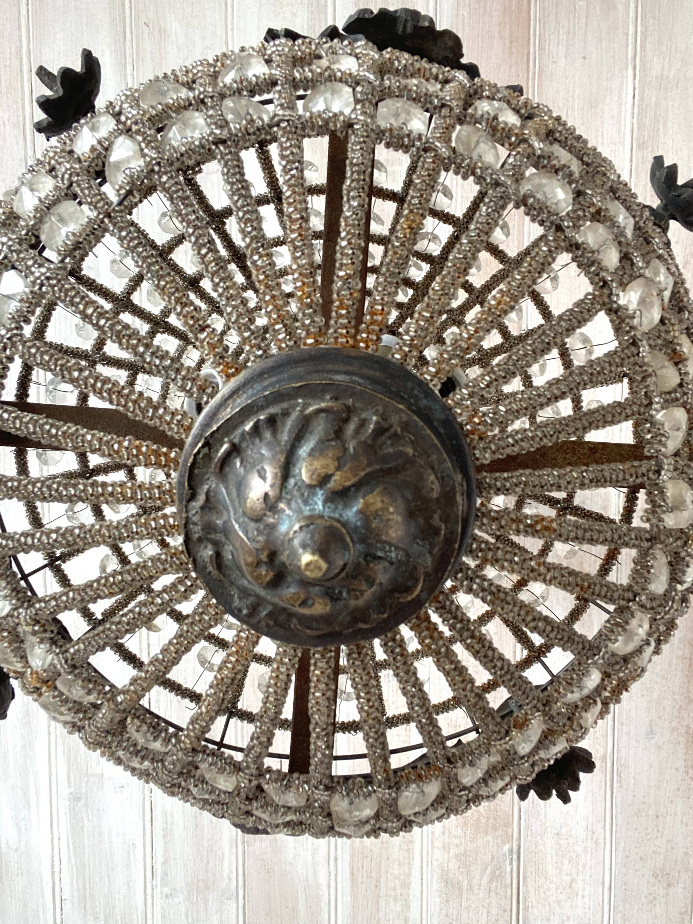 Empire-style hot air balloon chandelier with 6 lights and crystal drops