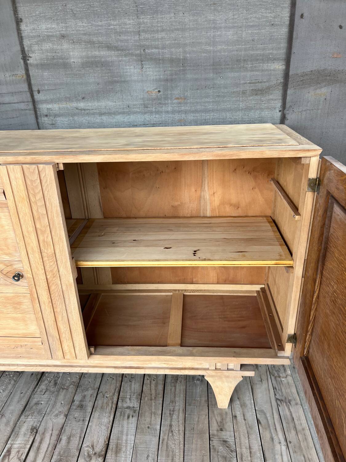 Ancien buffet bois brut