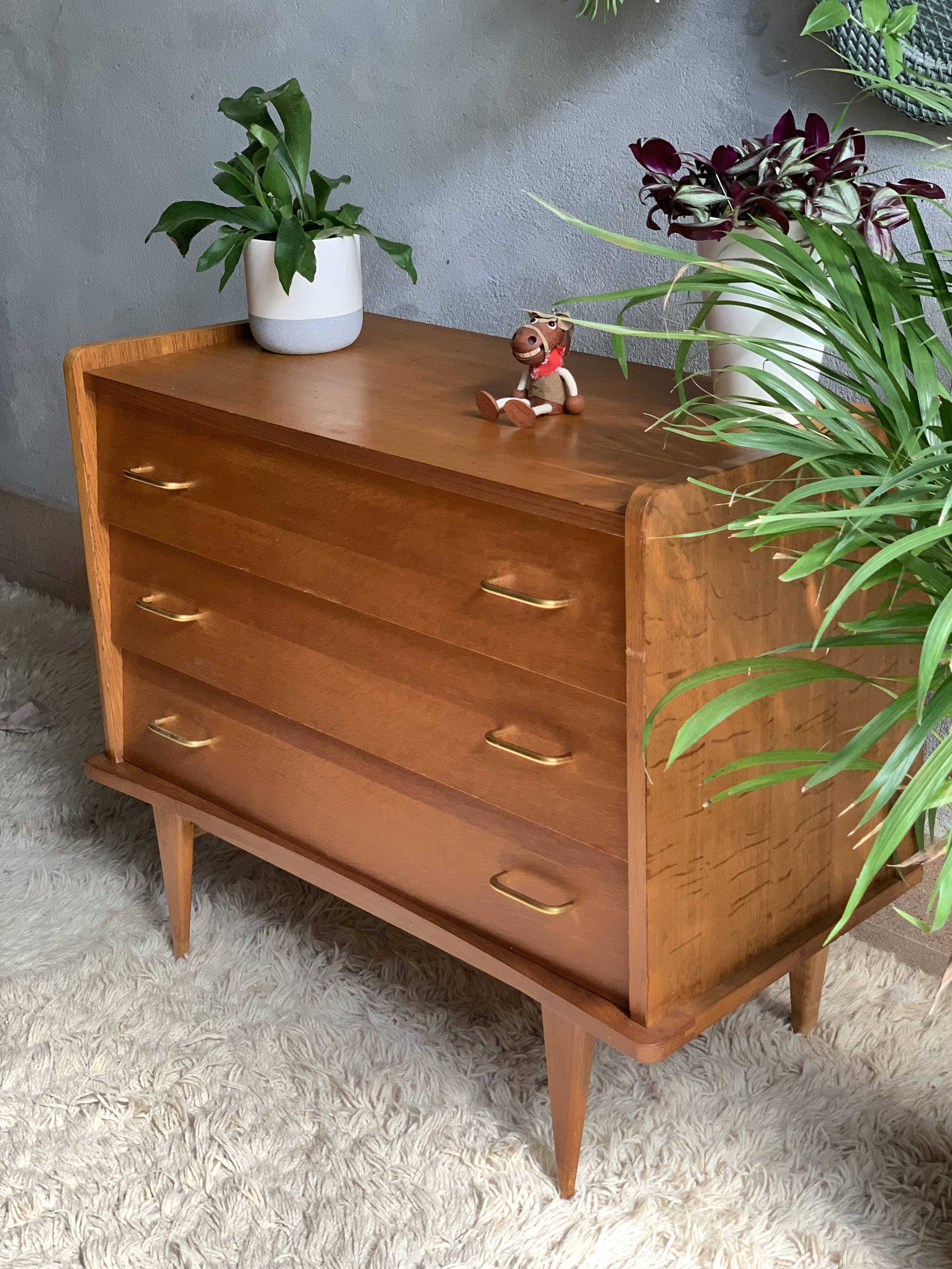 Vintage oak dresser 3 drawers