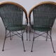 Duo de fauteuils anciens en fer forgé et osier