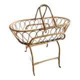 Rattan bassinet with support