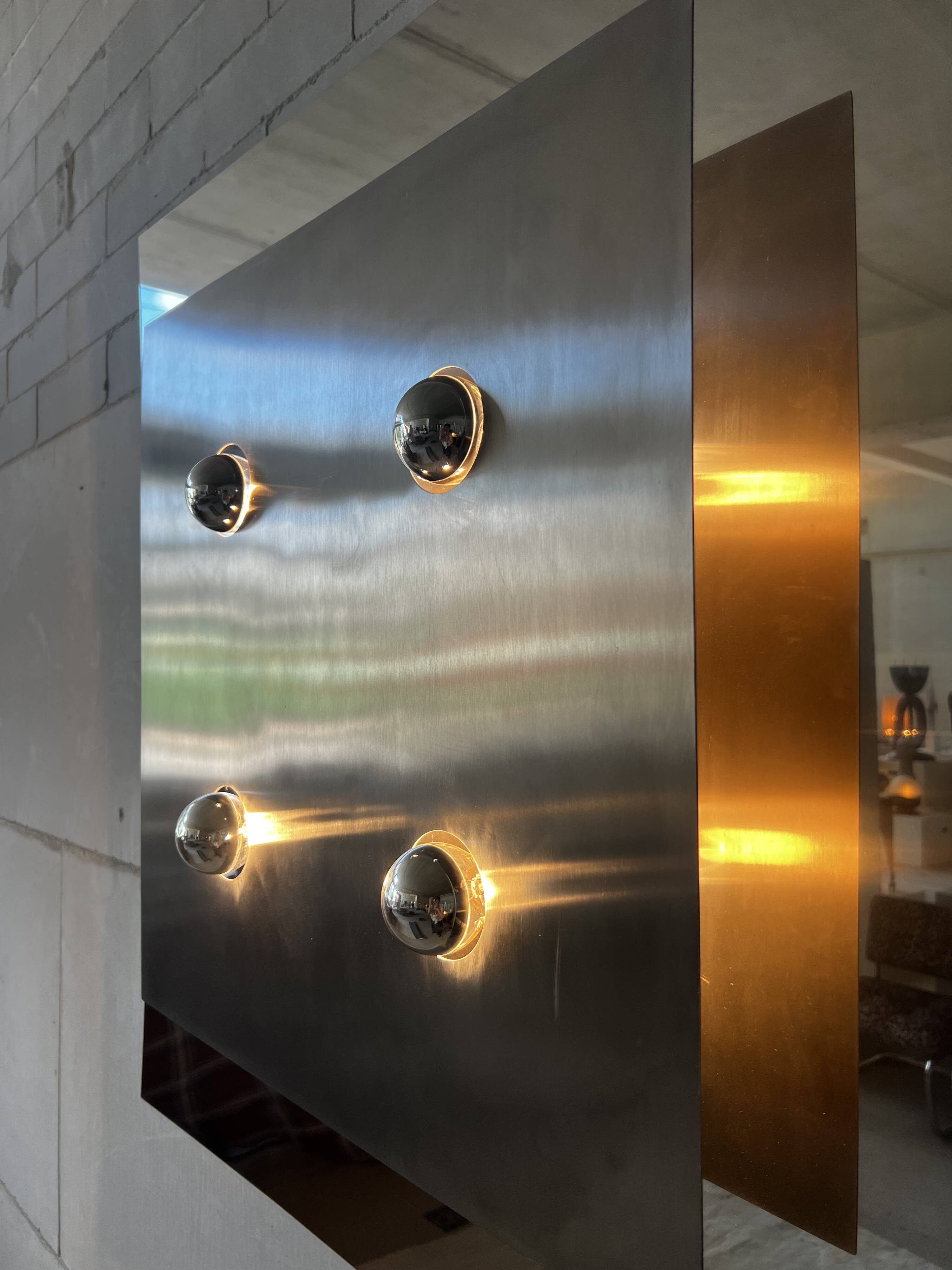 Screen wall lamp by Fabrizio Cocchia and Gianfranco Fini for New Lamp