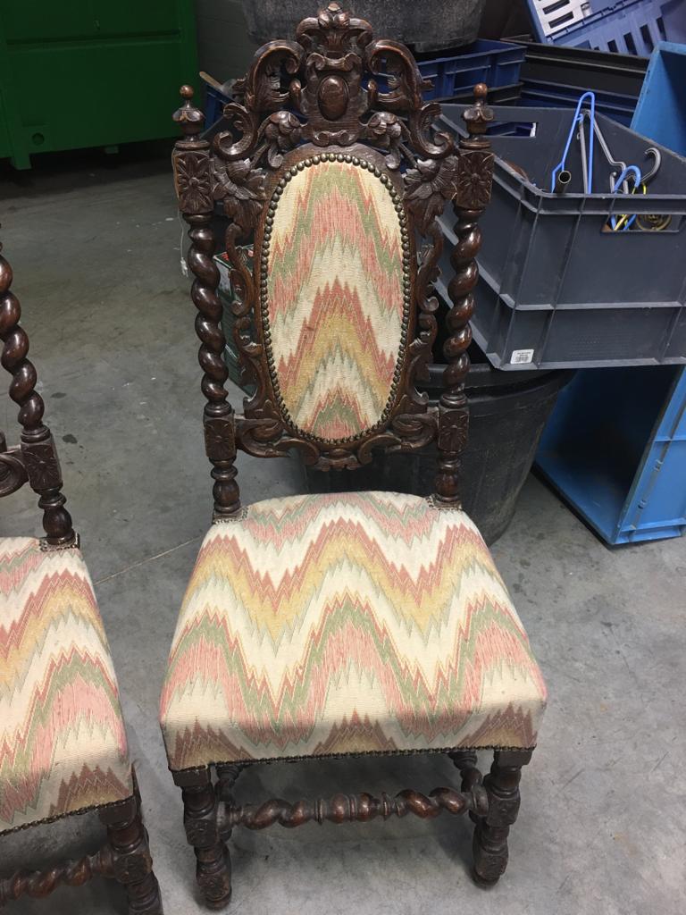 Lot of 2 henry II style chairs