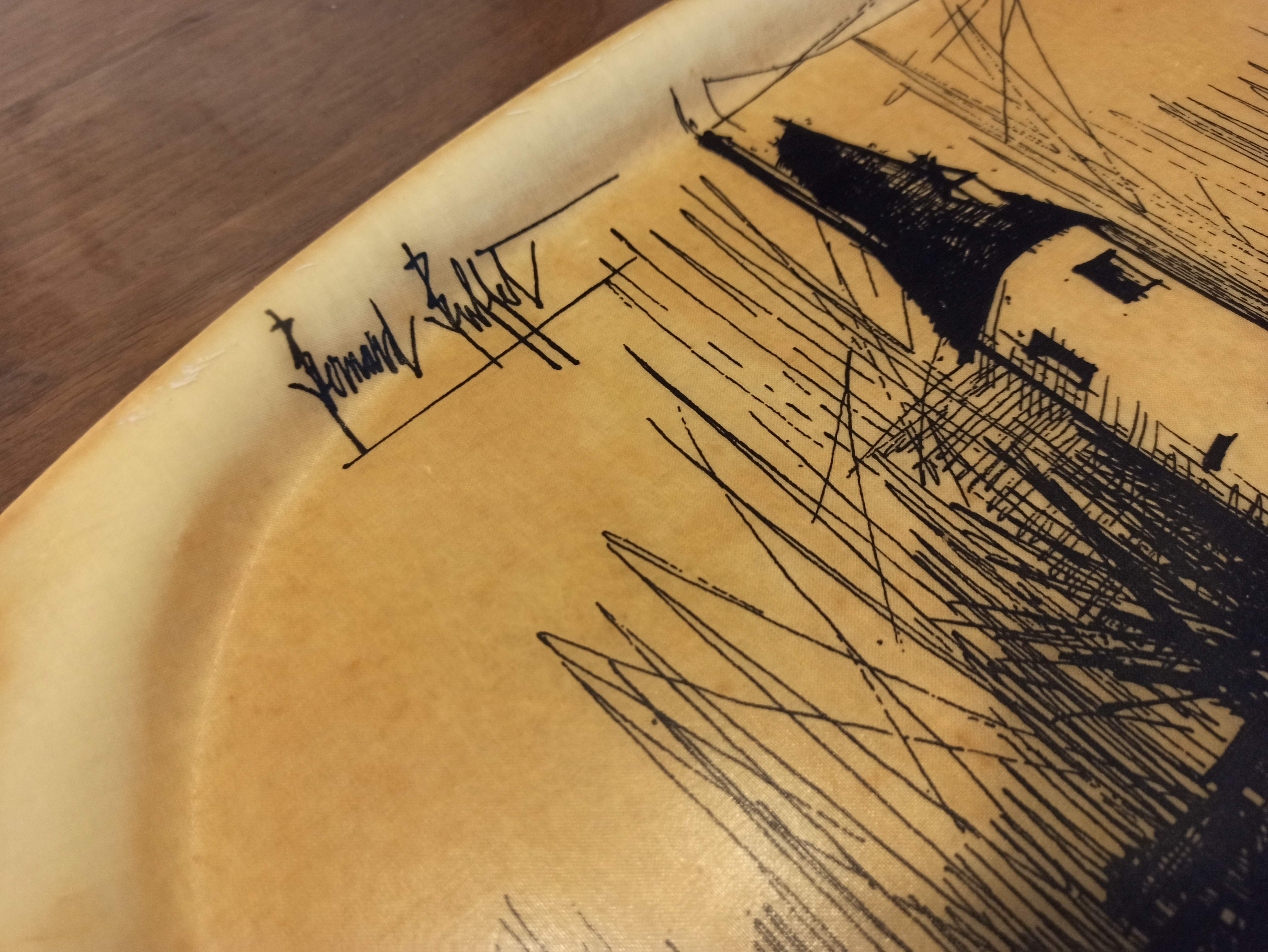 Fiber tray bernard buffet