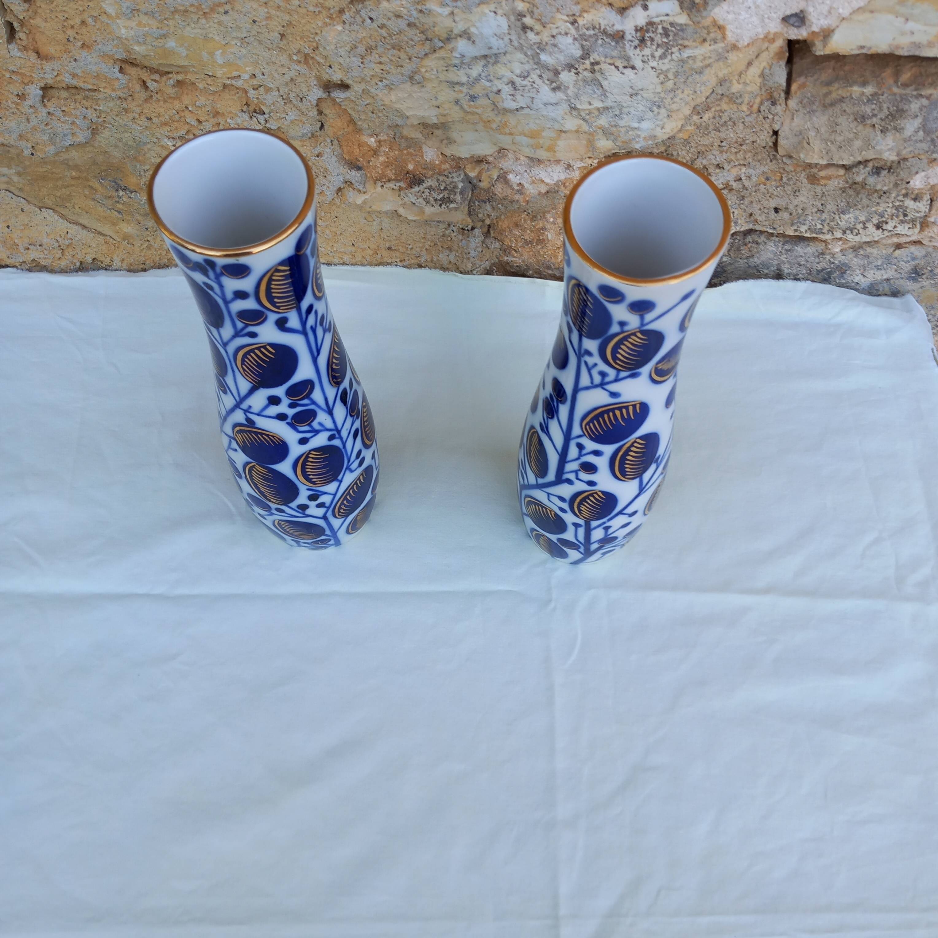 Pair of Lomonosov porcelain vases, 1960