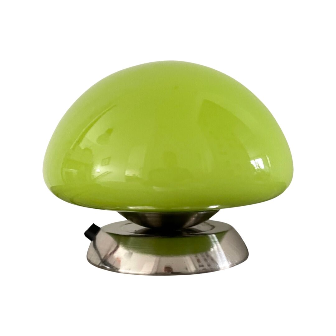 Green UFO touch touch mushroom lamp