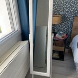 Jewelry cabinet with mirror