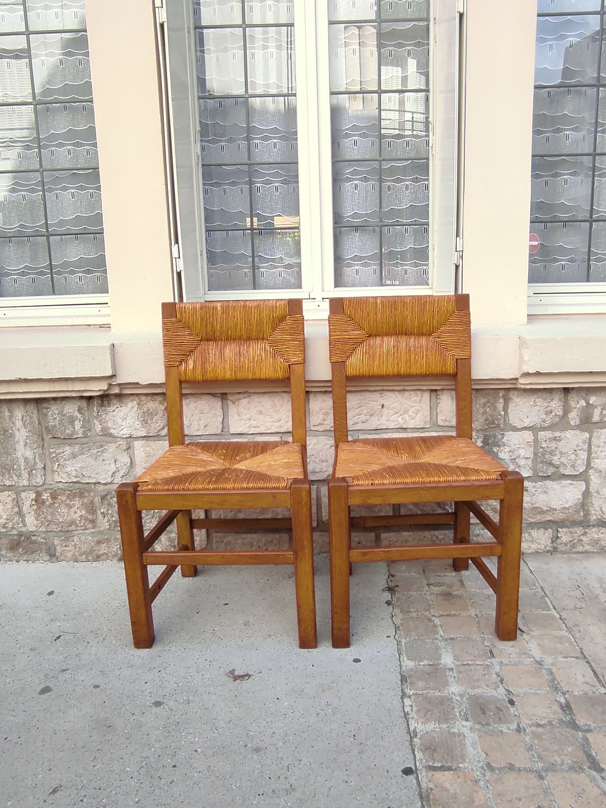 8 Mulched chairs 50s