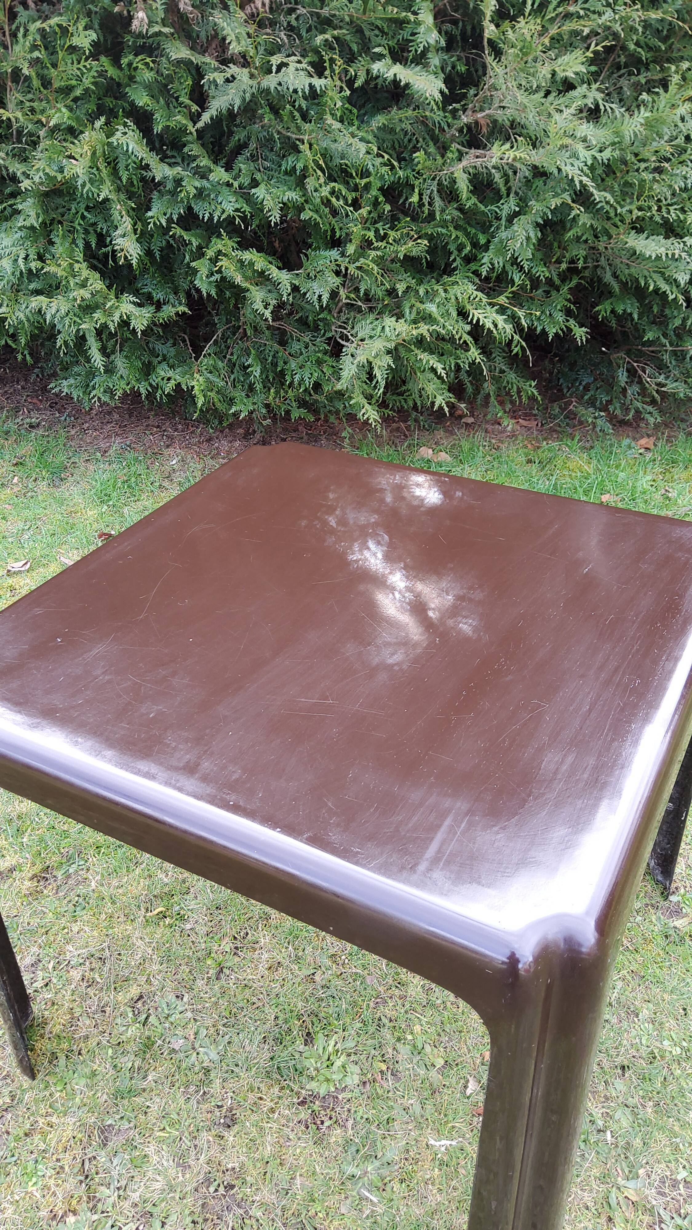70s fiberglass table