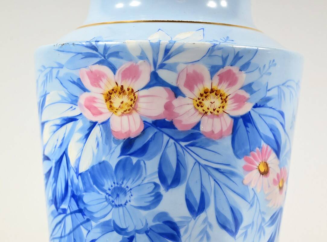 Pair of Porcelain Vases – Mid-19th Century