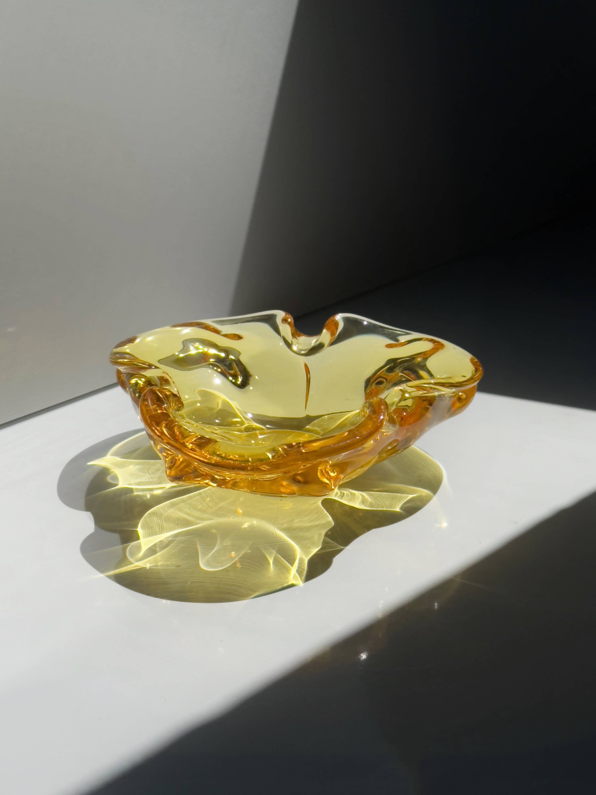 Mid-Century Modern Murano Ashtray in yellow, 1960s