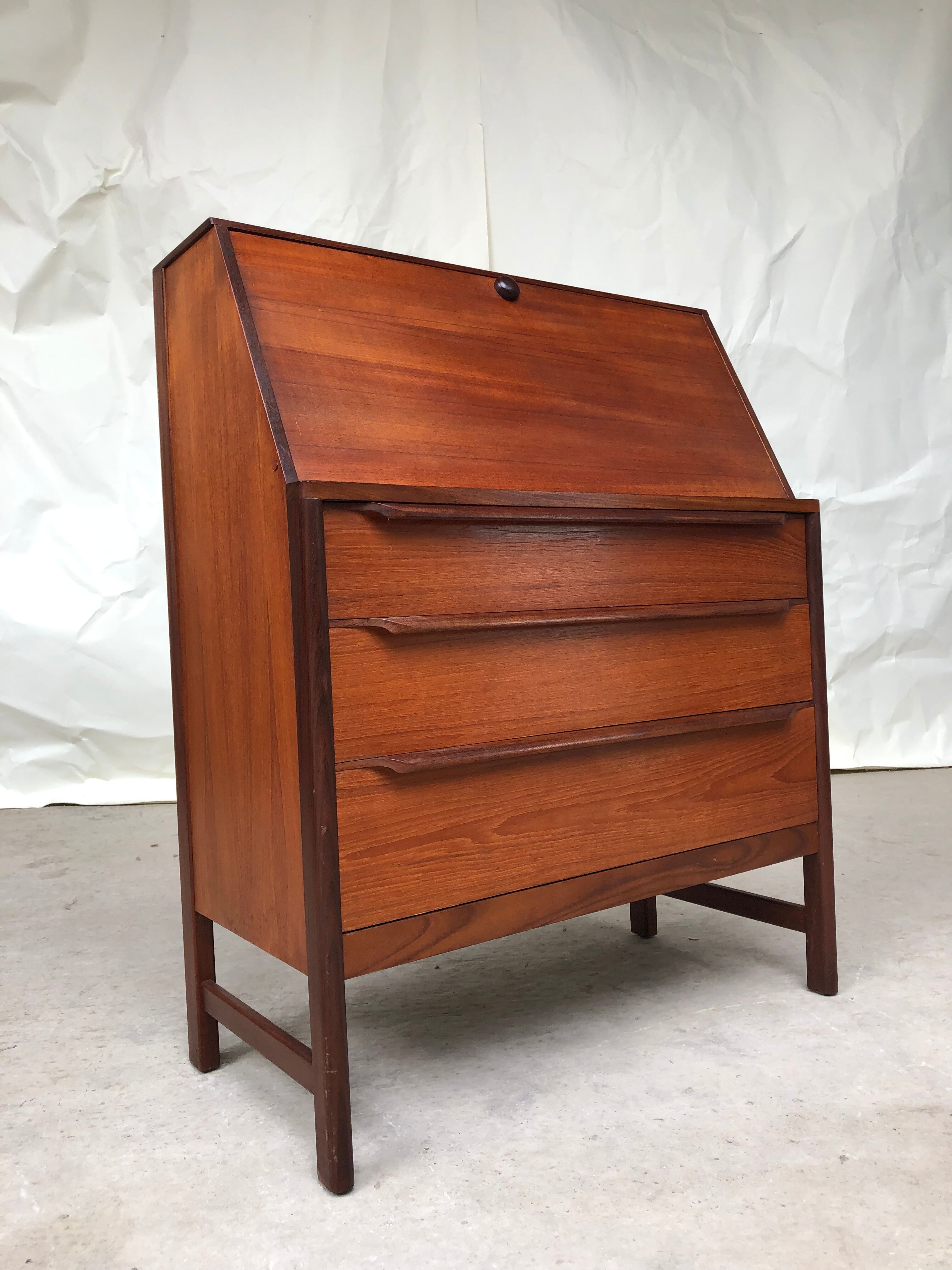 Vtg Mid Century Teak Bureau Chest Drawers Sideboard Desk Scandinavian Danish