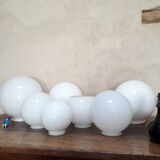 Globe 30cm en verre blanc ancien