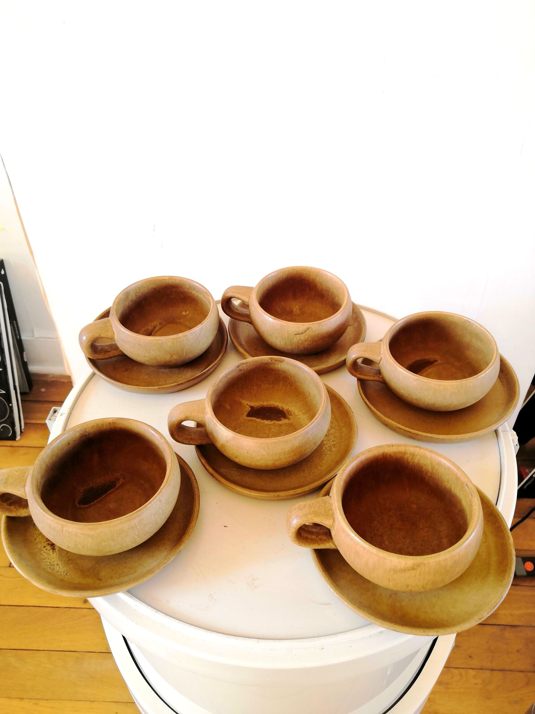 6 saucers and coffee cups in 70s design stoneware