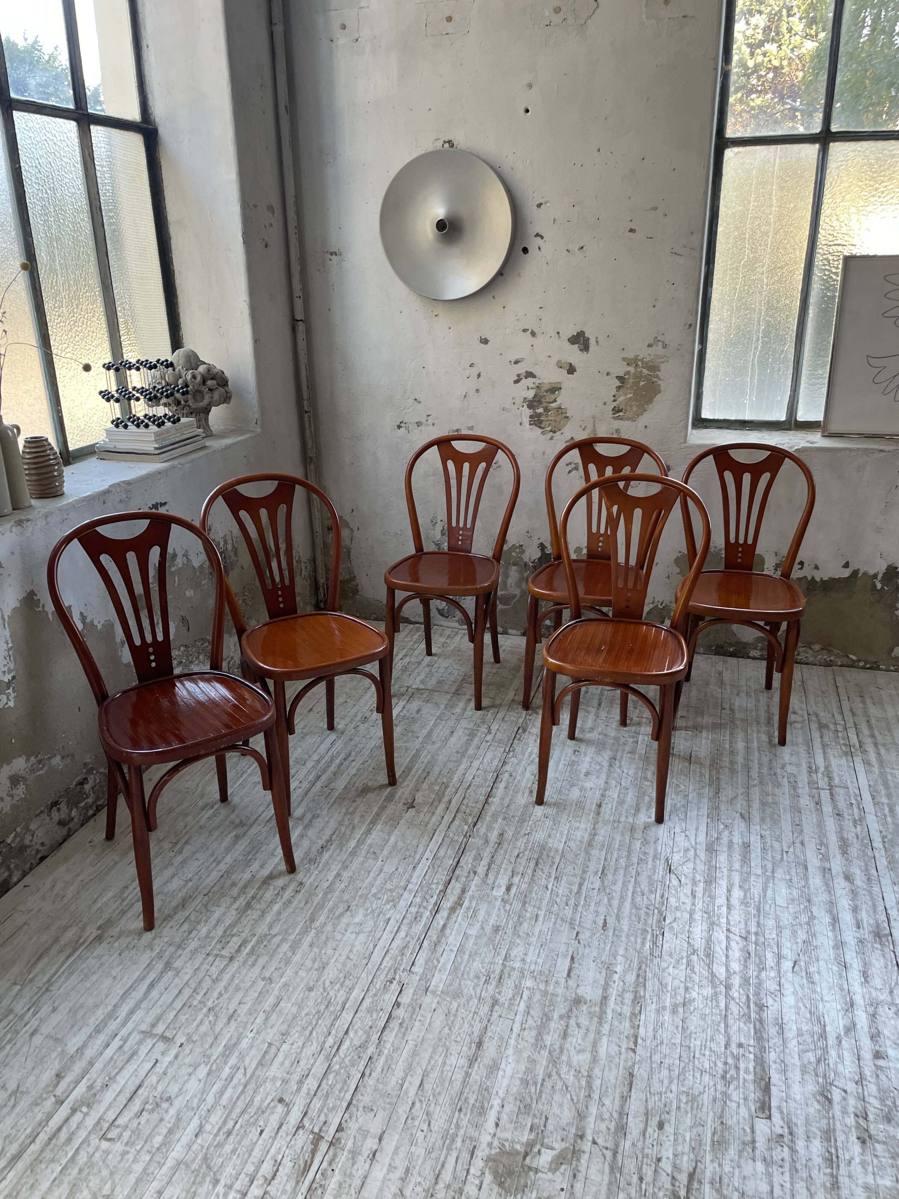 6 bistro chairs