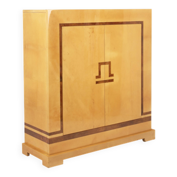 Giorgio Tura and Nucci Valsecchi Italian Goatskin Parchment Bar Cabinet for Tura
