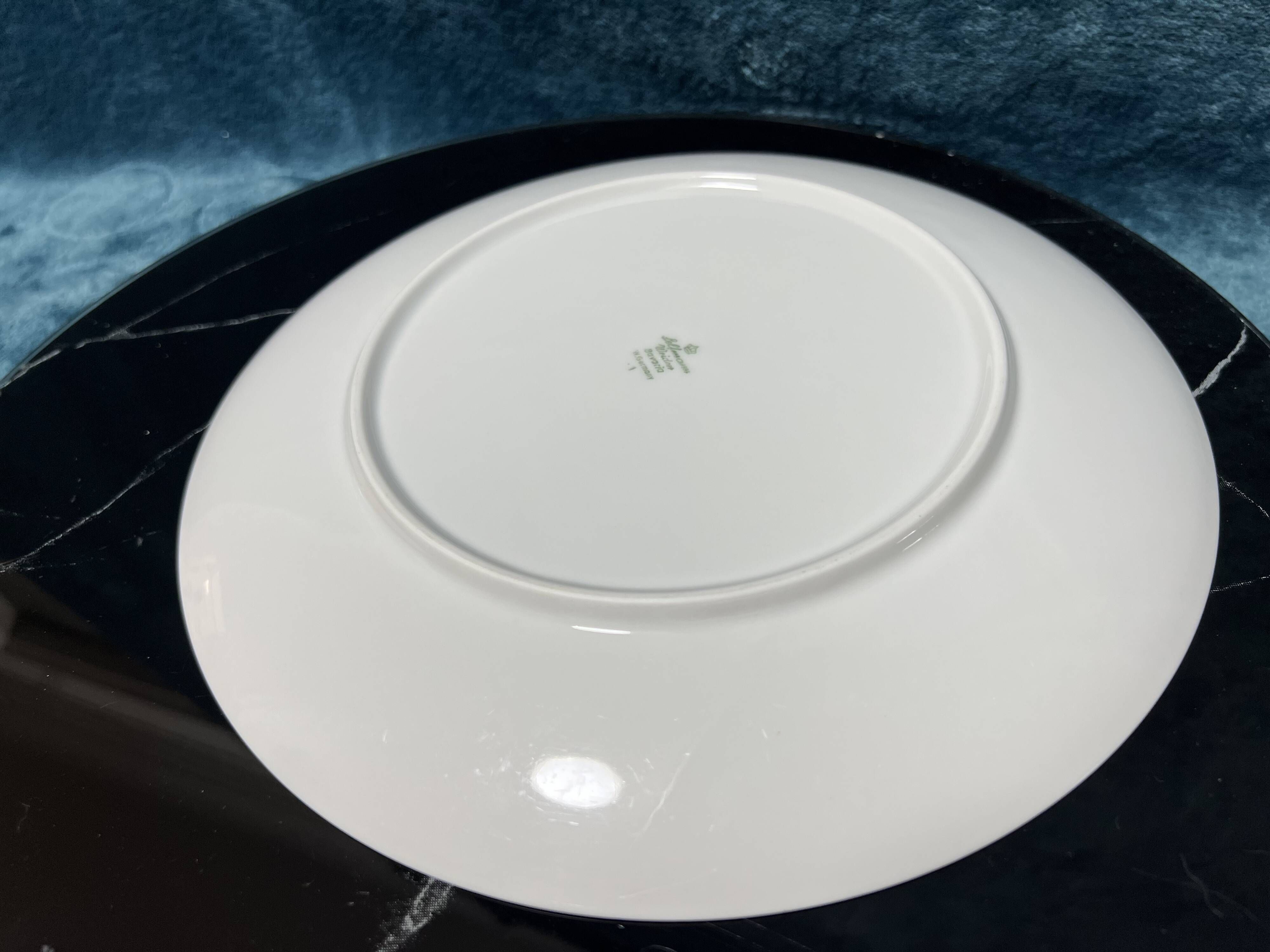2 flat plates in white porcelain Seltmann Weiden, Bavaria, W. Germany